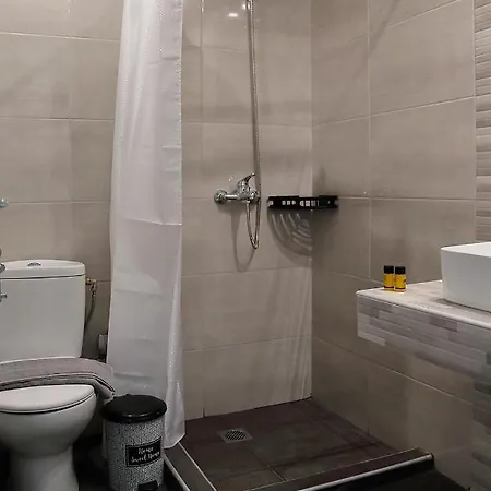 Menta Studios, Next To Metro Station, Smart Tv Appartement *