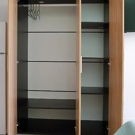 Menta Studios, Next To Metro Station, Smart Tv Appartement