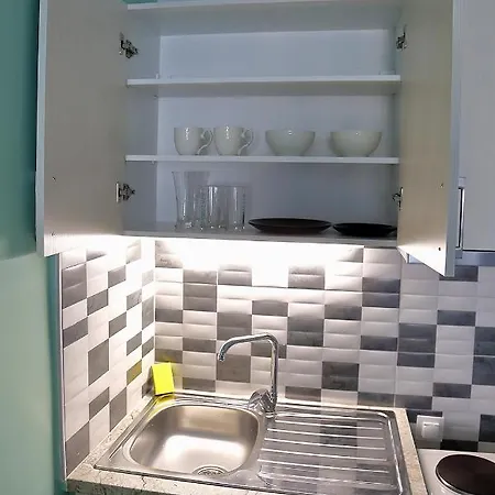 Menta Studios, Next To Metro Station, Smart Tv