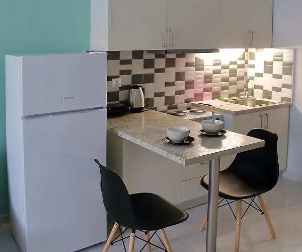 Menta Studios, Next To Metro Station, Smart Tv Salonic