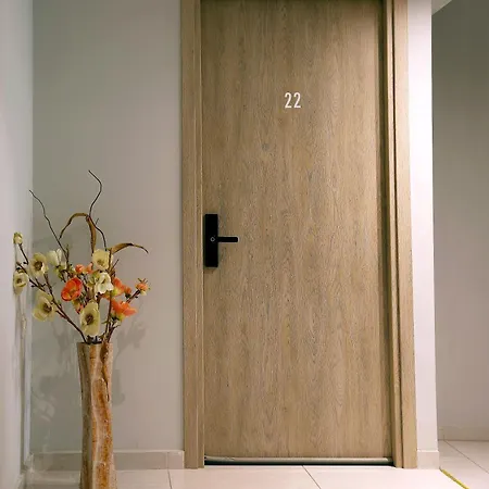 Menta Studios, Next To Metro Station, Smart Tv