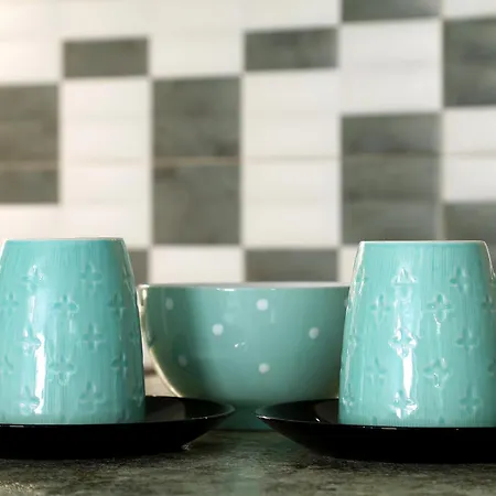 Menta Studios, Next To Metro Station, Smart Tv