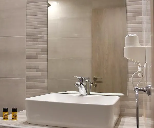 Menta Studios, Next To Metro Station, Smart Tv Thessalonique